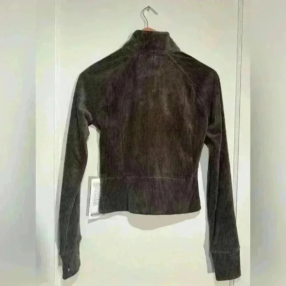 NWT Lululemon Woman’s Scuba Track Jacket Velvet Cord. - Picture 3 of 12
